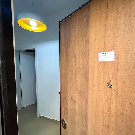 Apartment 1 Bedroom 829